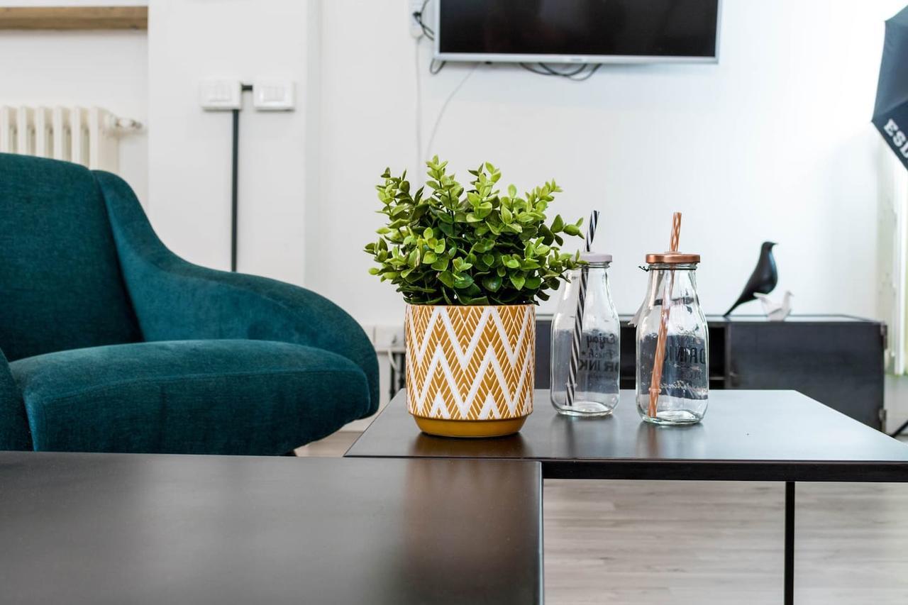 Joivy Exclusive Apt For 4 In Navigli Near Parks Milan Extérieur photo